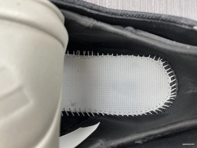400 H68032 YEEZY ADIDAS 1010
